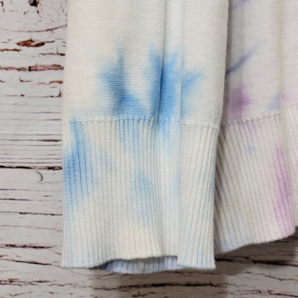 #005 Peace Love World Gem Tie-Dye Sweater - Picture 5 of 11